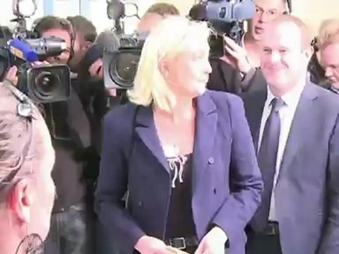 Législatives 2012 : Marine Le Pen à Hénin-Beaumont, c'est une belle journée