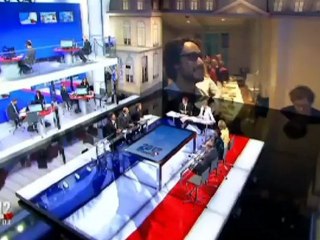 France 2 filme Thomas Hollande au téléphone avec "Papa"