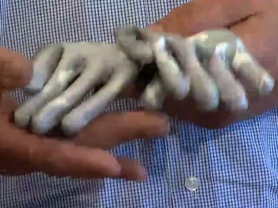 Gut getarnt: Arbeitshandschuhe in Tarnfarben