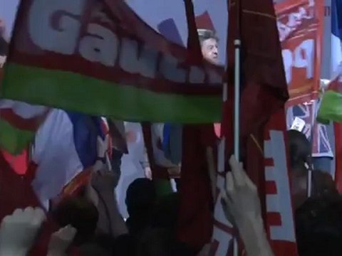 Mélenchon attaque Marine Le Pen à Lille