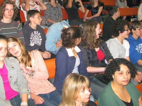 Estrées-Saint-Denis: les collégiens montent sur scène