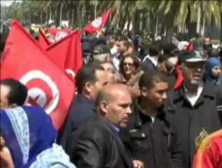 الشرطة التونسية توقف تسعة وخمسين متظاهرا
