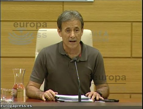 Escobar critica a Monago por aludir a Cataluña
