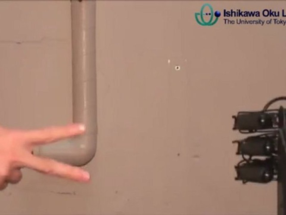 Le robot japonais qui gagne à pierre-feuille-ciseau à tous les coups