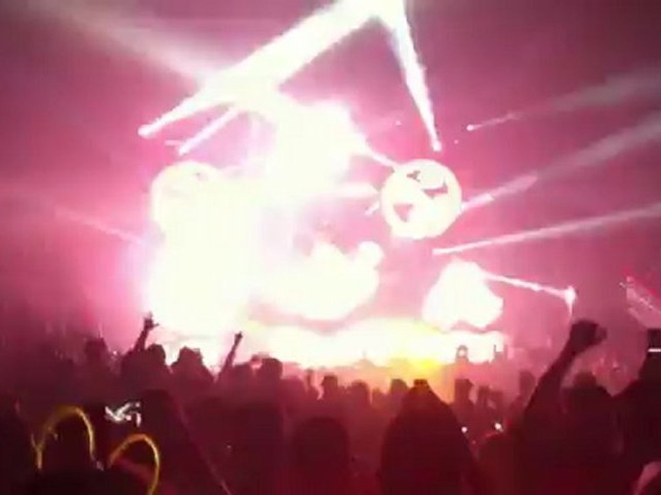 DEADMAU5 v13