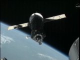 [ISS] Expedition 27 Undocking, Fantastic View of ISS & Shuttle Endeavour