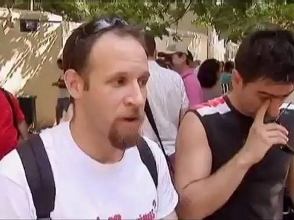 euronewsru - Греция на ночь осталась без портье [H.264 360p]