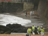 Vertido de fuel en la costa de Asturias. Operaciones de limpieza