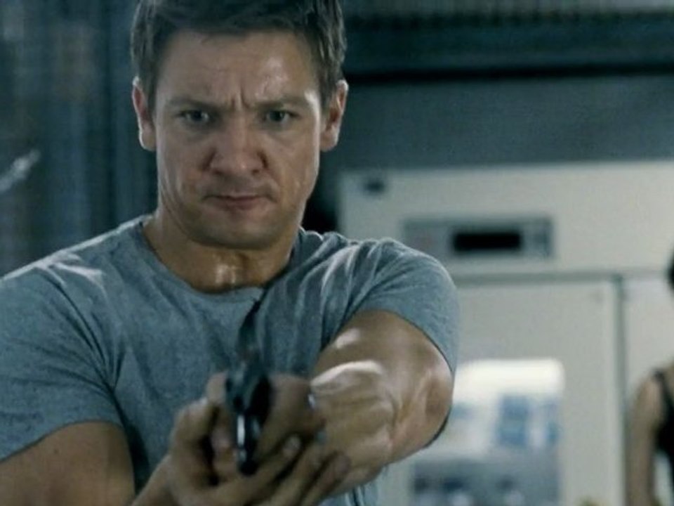 The Bourne Legacy - TV Spot: "Live"