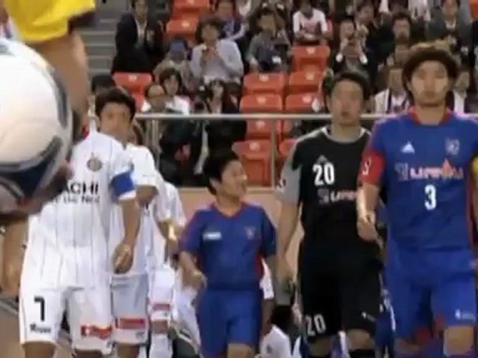 J-League: Titelverteidiger Kashiwa holt auf