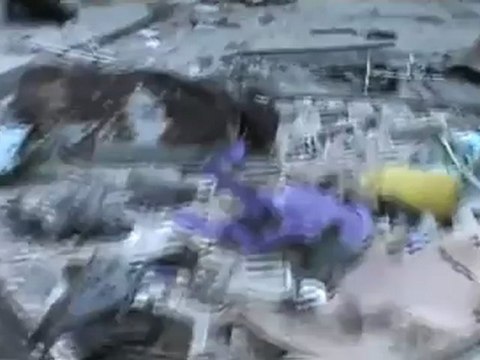 Syria فري برس حمص الخالدية دمار المنازل جراء القصف بالصوارخ 27 6 2012 Homs