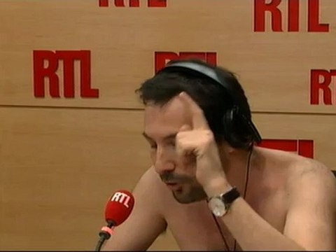 La marque du Mailhot : Quatre jours que je fais ma chronique à poil !