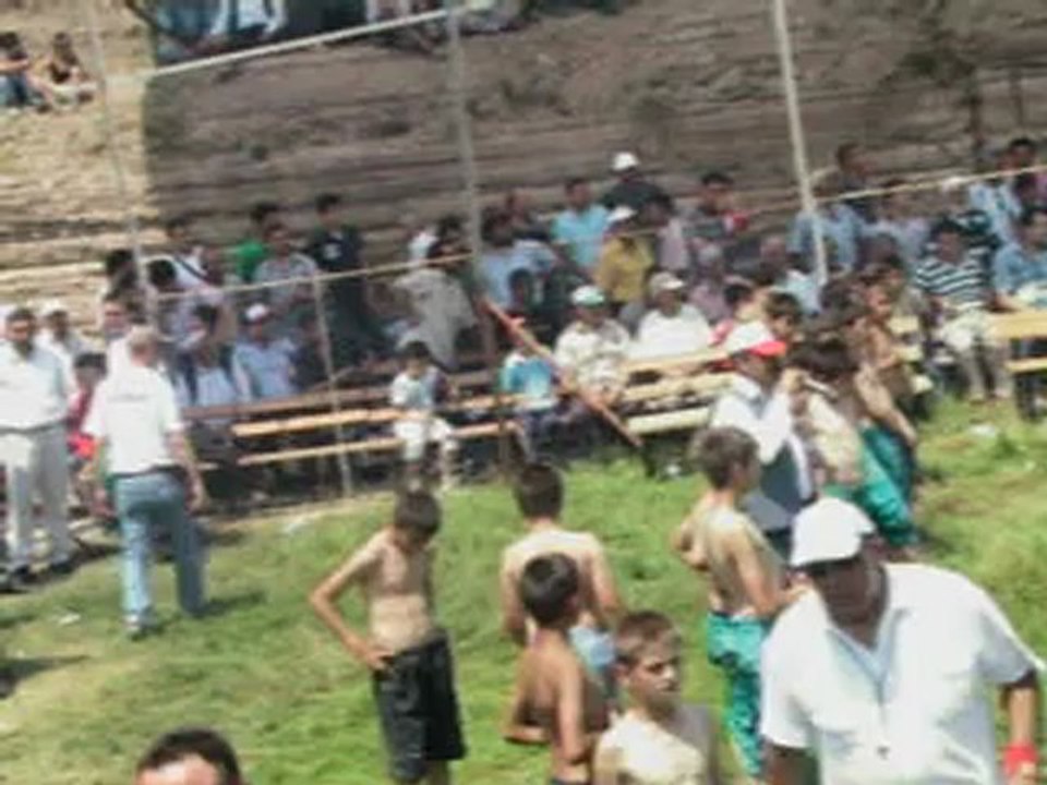 ÇATAK GÜREŞLERİ.2