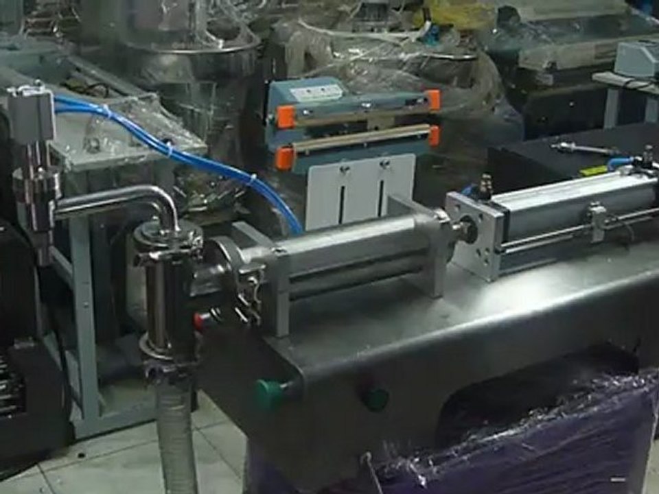 máy chiết dung dịch lỏng, máy chiết rót sữa tắm, máy chiết rót mỹ phẩm, máy chiết rót nước sâm, máy chiết rót nước trái cây