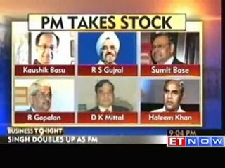 Manmohan Singh takes stock of economic situation