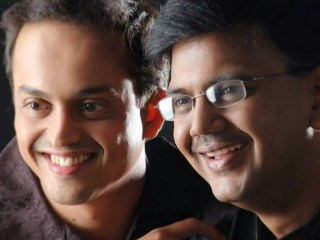 Popular Marathi Show Ayushyavar Bolu Kahi Marches Towards 1000 Shows- Marathi News