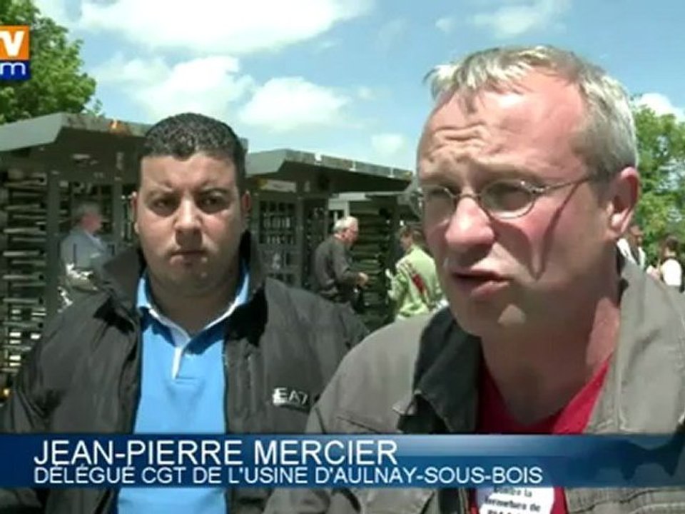 Risque de fermeture de l’usine PSA-Aulnay : les salariés manifestent