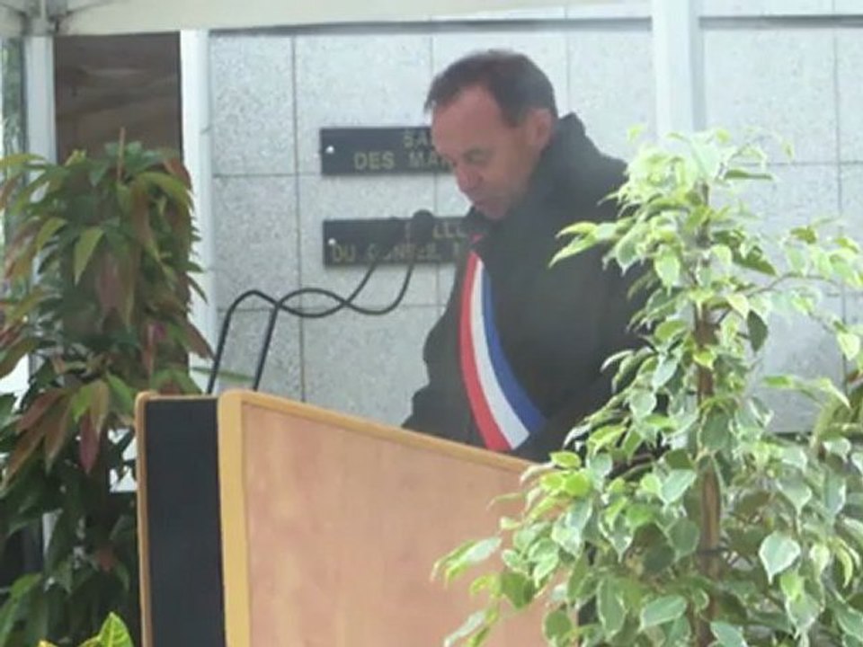 Jean-Michel FOURGOUS : 18 JUIN 2012