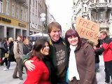 Free Hug Day  2009 Munich Marienplatz