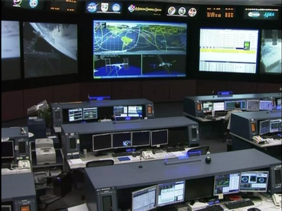 [ISS] Views of Hurricane Irene from Station (27/08/11)