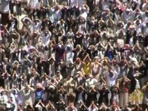 مشاورات مع القوى اليمنية لتشكيل مجلس انتقالي