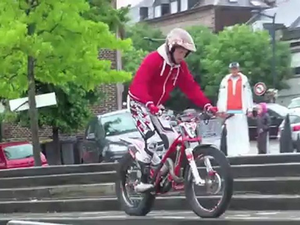 Spectacle de trial à Hautmont Belle-Île