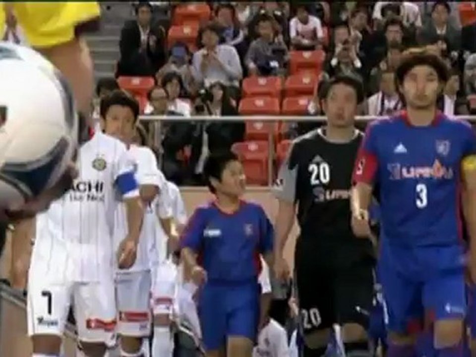 J-League: Kashiwa pędzi na szczyt
