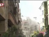 Syria فري برس  ريف دمشق دوما مميز لحظة قصف احد البيوت بقذيفة دبابة 28 6 2012 Damascus