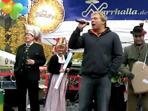 Narrhalla Prinzenpaar 2010 auf dem Viktualienmarkt am 11.11.