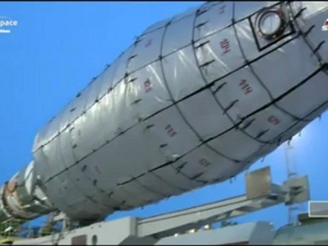[Soyuz] Rollout of Soyuz-2-1A for Globalstar-2, 3rd Batch Launch