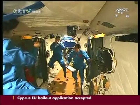 [China] Shenzhou 9 Undocks from Tiangong 1 Ahead of Landing