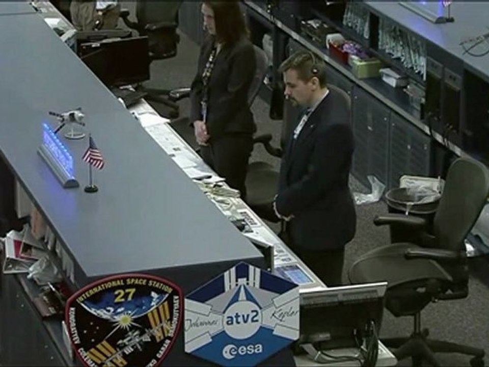 [ISS] Station Crew Honors Late Mother of Crew Member