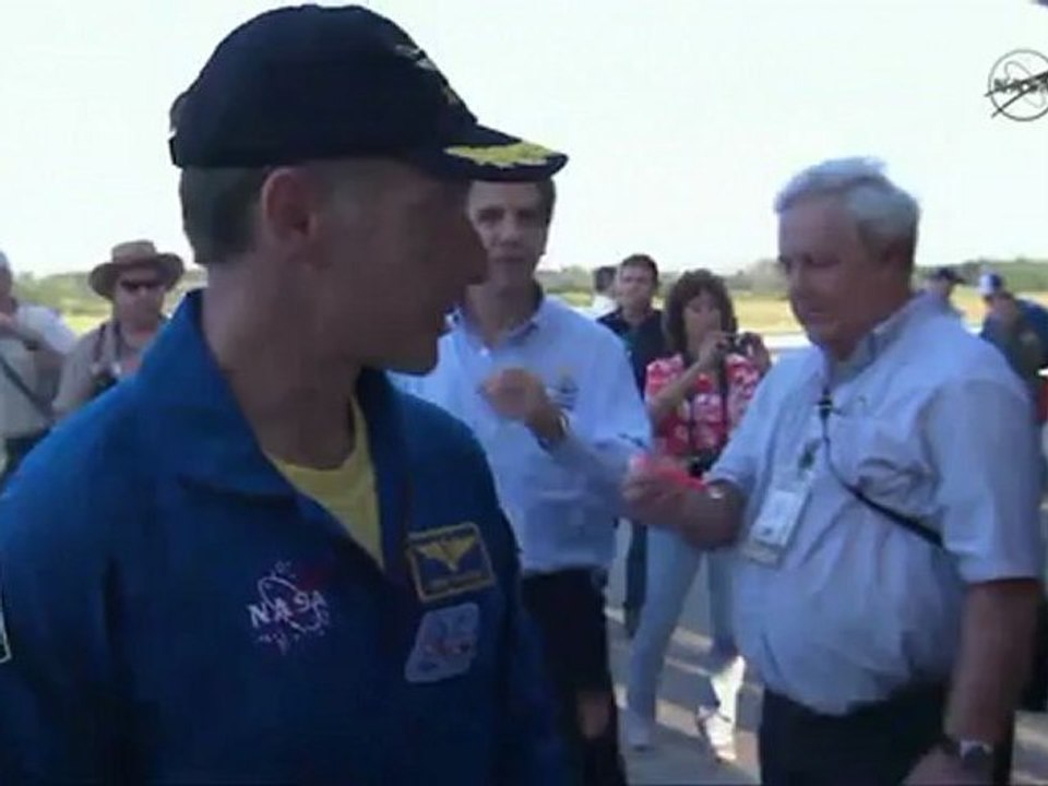 [STS-135] Crew Egress & Walk Around of Space Shuttle Atlantis