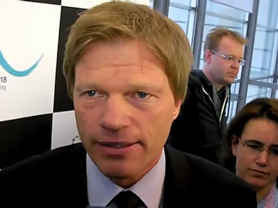 Oliver Kahn erhält ispo pokal 2010, Interview