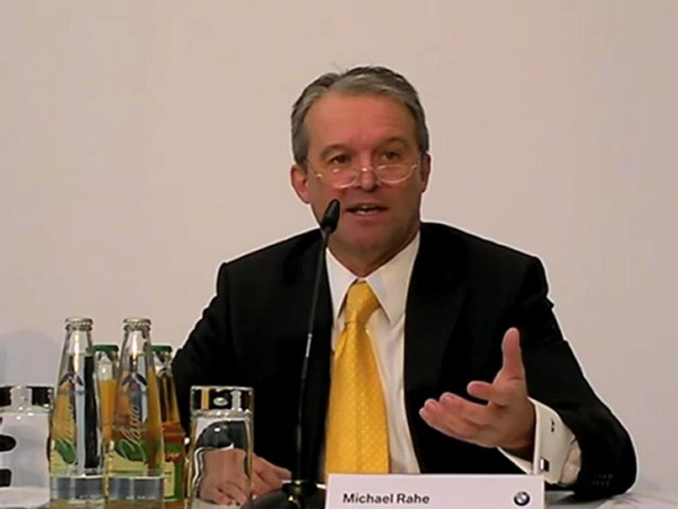 Bmw niederlassung münchen, jahrespressekonferenz zu bmw und mini verkaufszahlen 2009