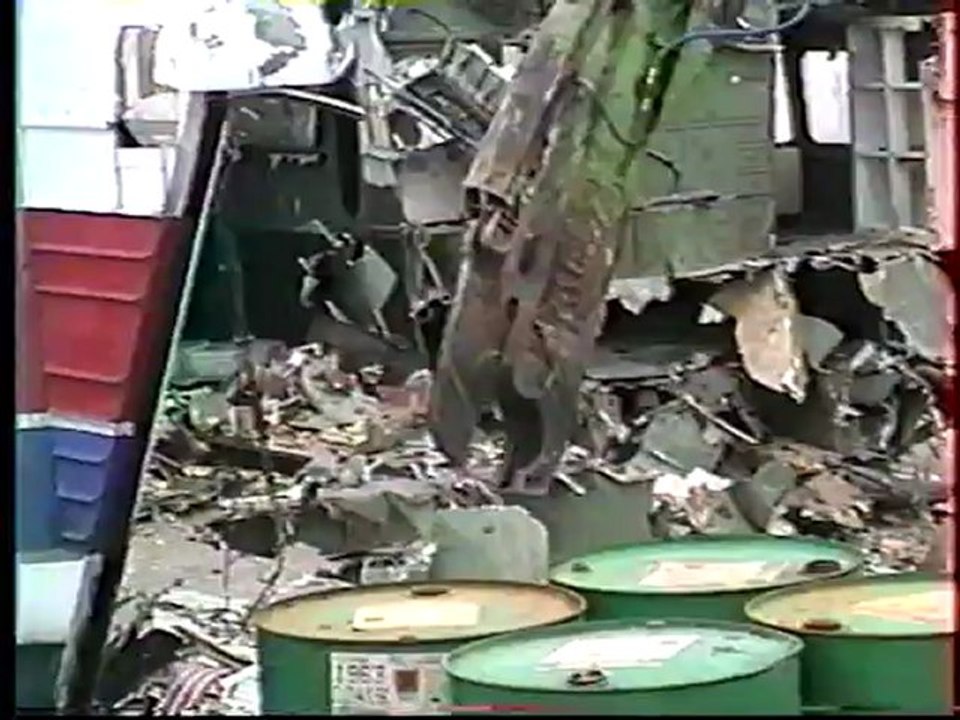 Scrapping of Hoverspeed GH-2008 "Sir Christopher" (Part 1 of 4)