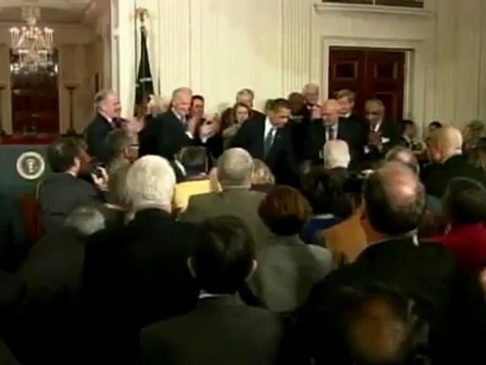 U.S. Supreme Court upholds key provision in Obama healthcare law by 5-4 vote.