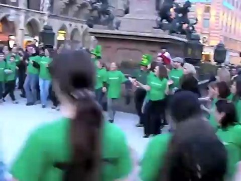 Flashmob Céilí St. Patricks Day Munich 2010 Dancing @ Marienplatz