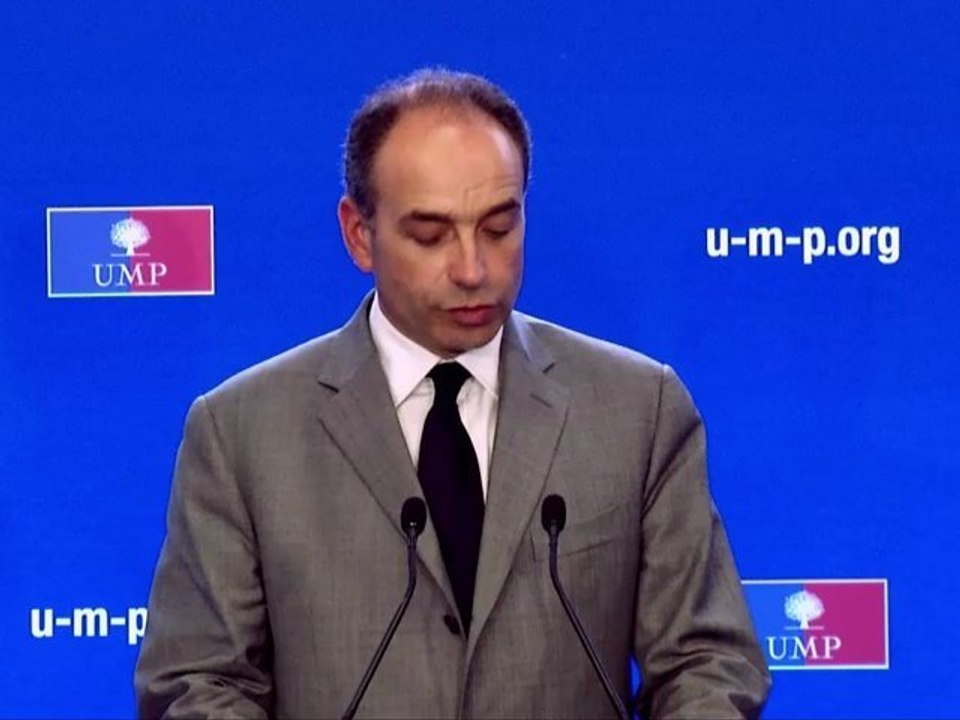 UMP - Hommage de J-F Copé aux militaires morts en Guyane