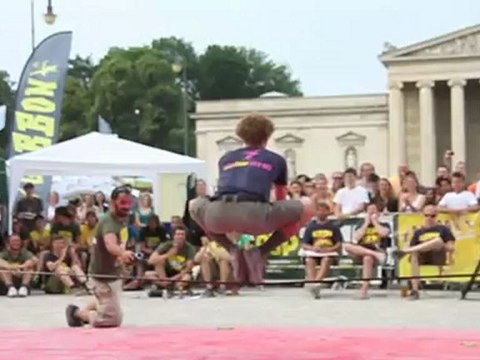 Gibbon Slackline Worldcup beim 1. Münchner Sportfestival auf dem Königsplatz am 04.07.2010