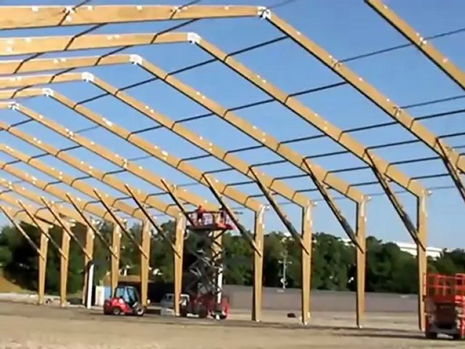 Oktoberfest Aufbau Video vom 19.07.2010