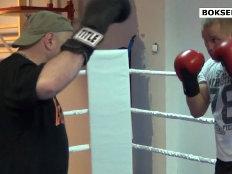 Paweł Głażewski - Roy Jones Jr: - tarczowanie z trenerem Piotrem Pożyczką