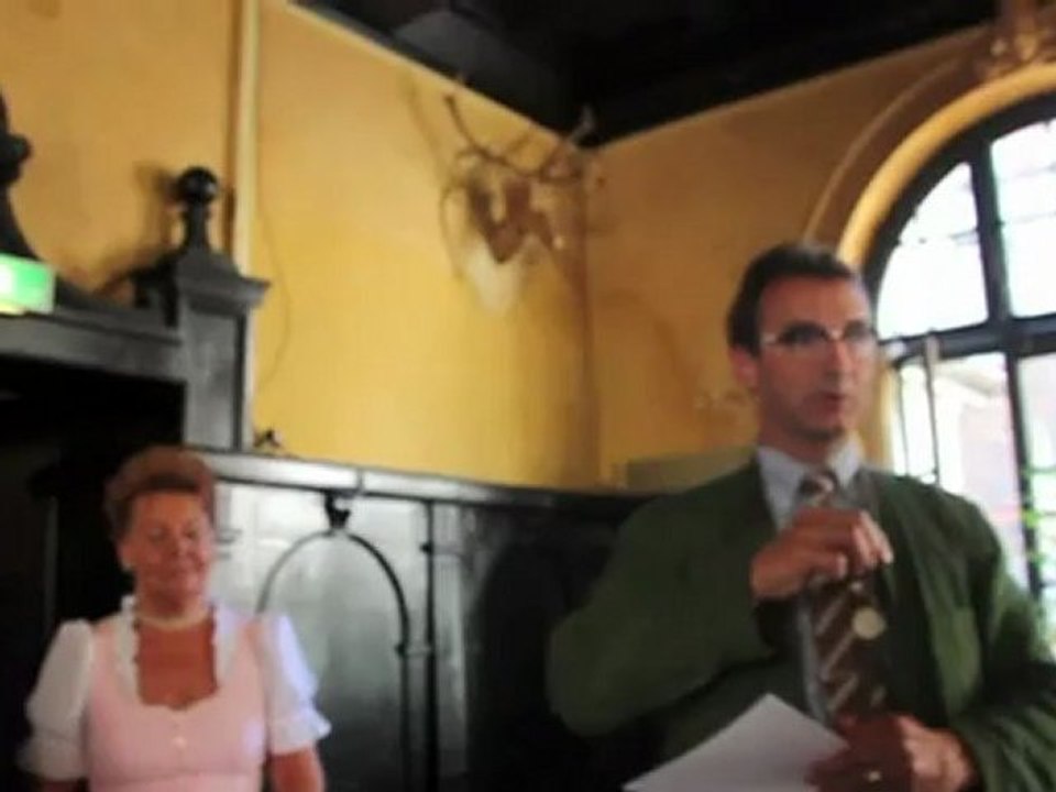 'Nomos Tangente - 200 Jahre Oktoberfest' - Die Uhr zum Wiesn-Jubiläum bei Juwelier Fridrich