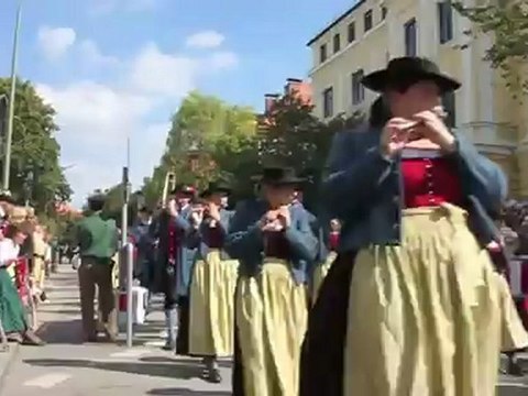 Oktoberfest 2010: Trachten- und Schützenzug 19.09.2010, Pt. 2