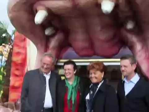 Amazonas auf dem Oktoberfest 2010 - Wiesn-Neuheit (Angelo Agtsch)