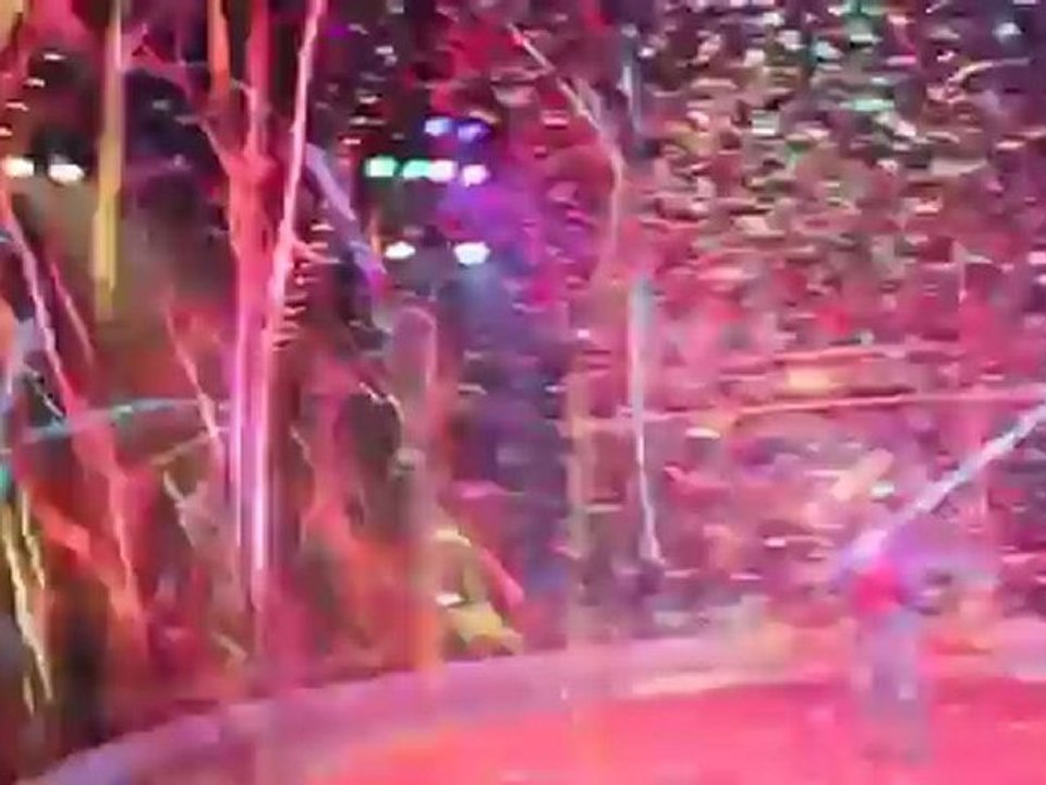 Roncalli München Premiere 'All you need is laugh' am 05.11.2010