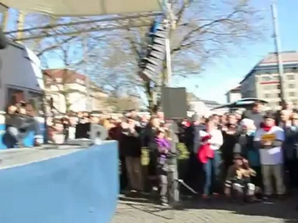 Anti-Nazi Demo 'München ist bunt' am 13.11.2010 Sendlinger Tor Platz