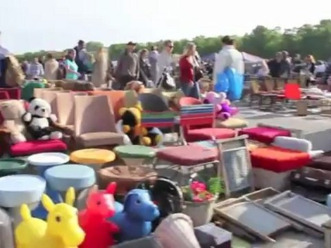 BRK Riesenflohmarkt 2011 @ Theresienwiese München - der größte Flohmarkt Bayerns