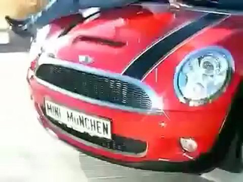 MINI München hebt ab (Archiv 2006)