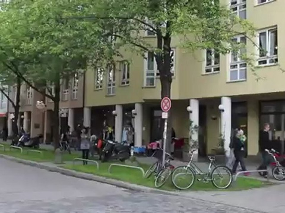 Hofflohmärkte München 2011: Glockenbach-Hof-Flohmarkt im Glockenbachviertel